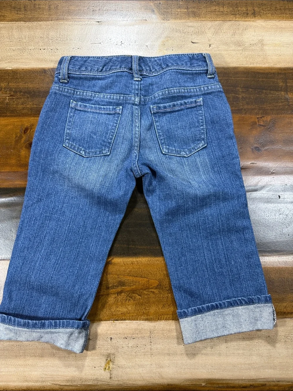 Old Navy Rolled Hem Mid Blue Crop Jeans